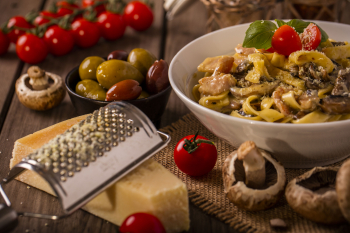 Parmezános, gombás taglietelle